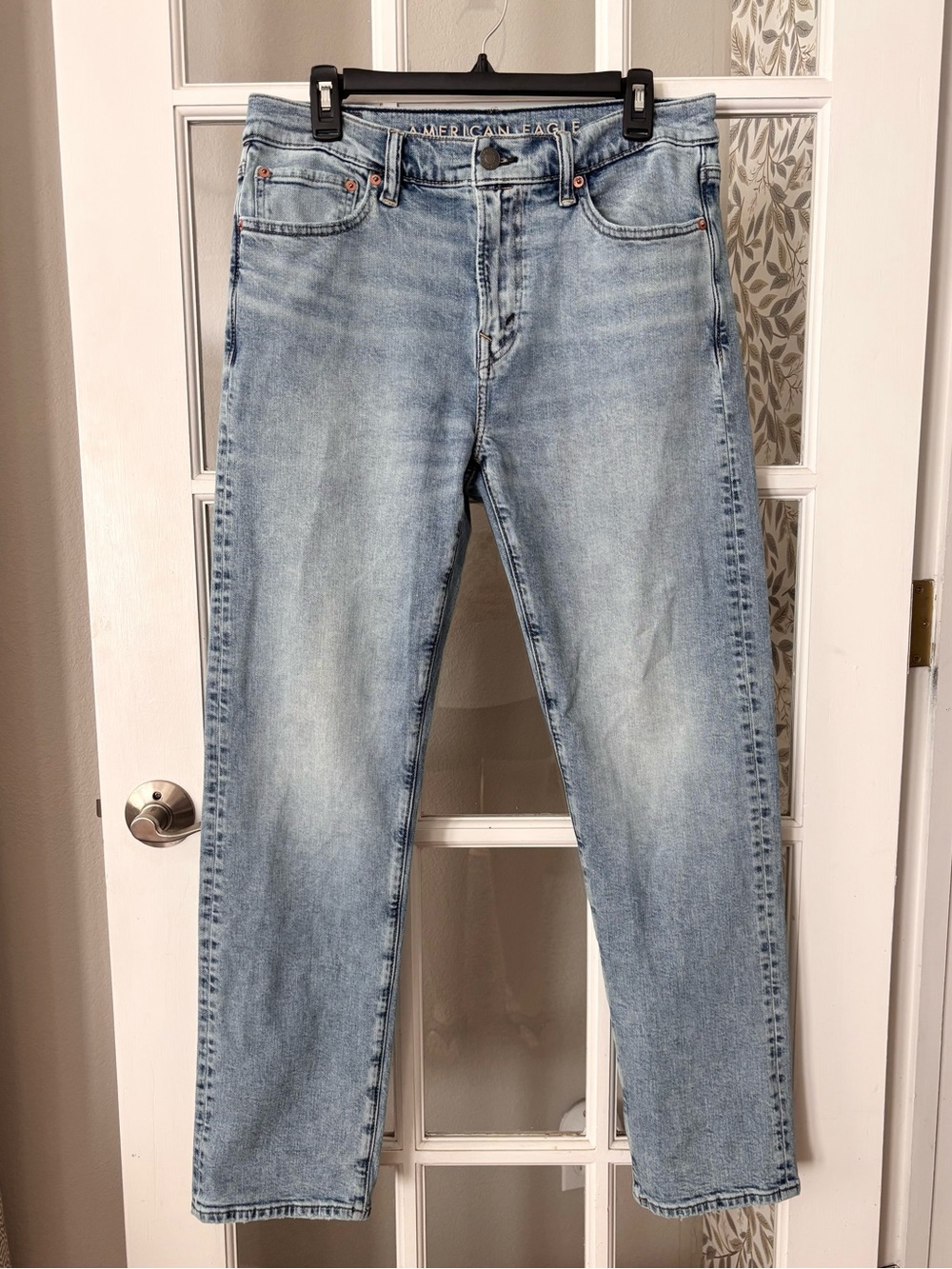 AMERICAN EAGLE Original Straight Easyflex Jeans Medium/ Light Wash 31 x 32